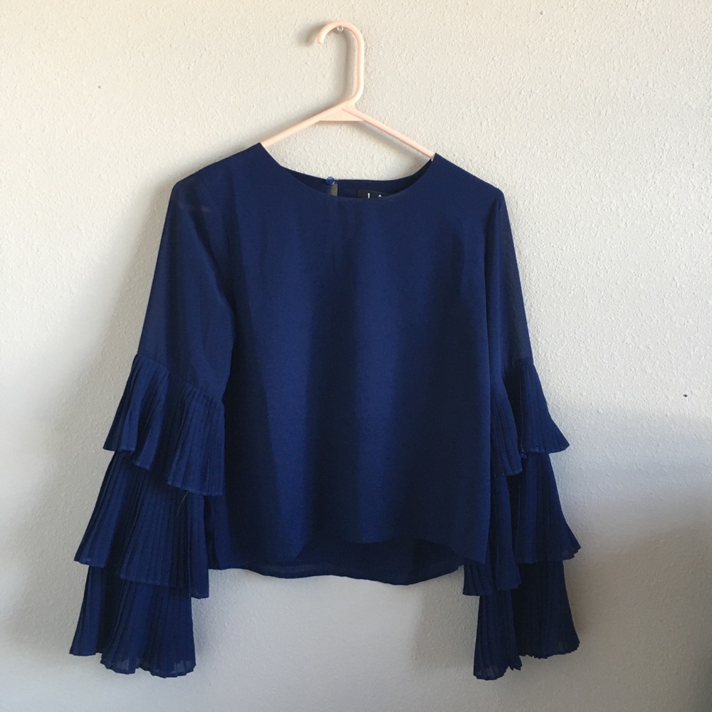 Lulu’s Navy Blue Bell Sleeve Flowy Blouse Top